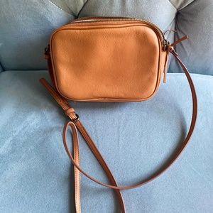 Mark and Graham Essential Crossbody